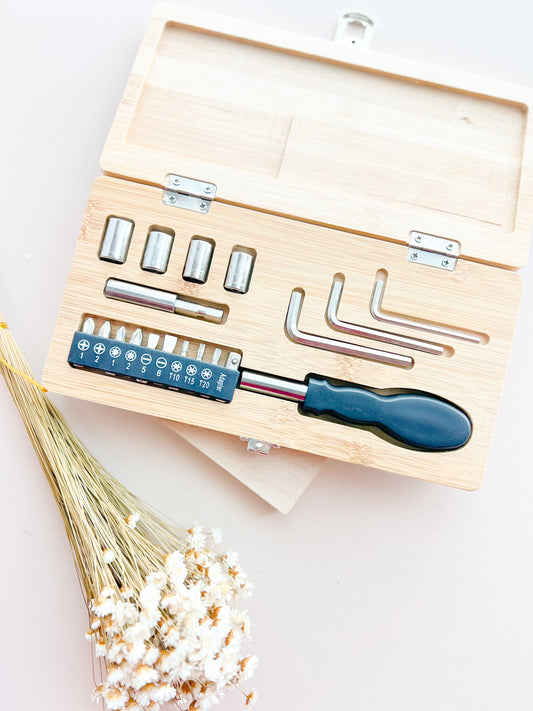 SFArtcreations Father's Day Gift Dad can fix everything - Gift Hamper for Father