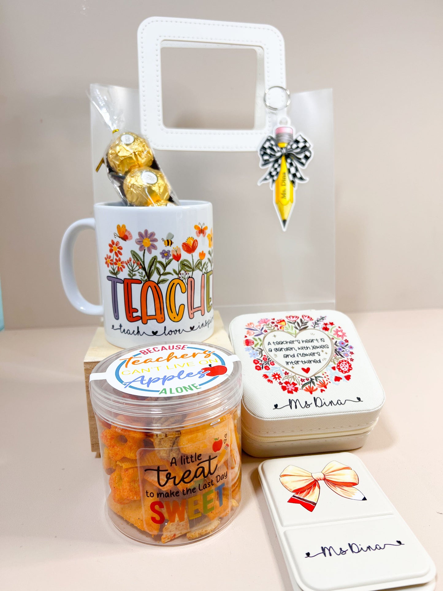 SFArtcreations teacher Gift White Blooming Heart - Gift Hamper for her.