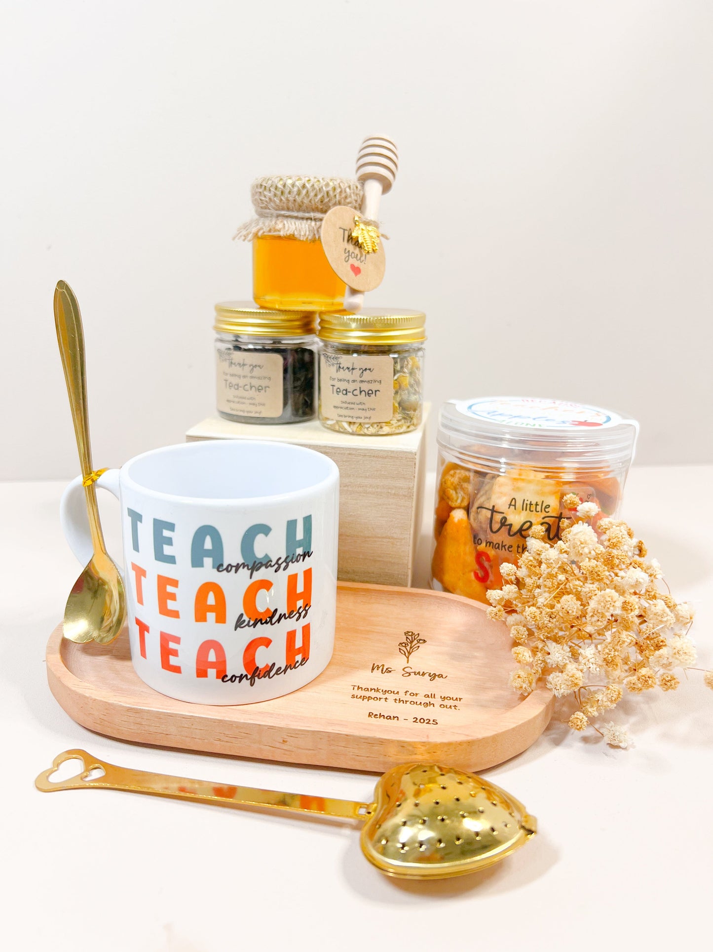 SFArtcreations teacher Gift Thankyou Teacher - Gift Hamper for her