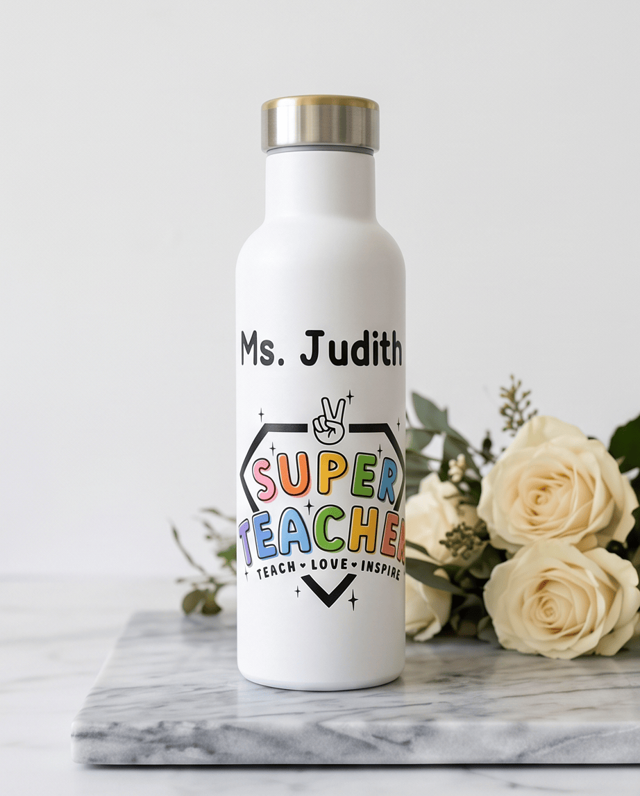 SFArtcreations Drinkware Personalized Teacher Bottle with Bamboo lid - Super Teacher - 600 ml