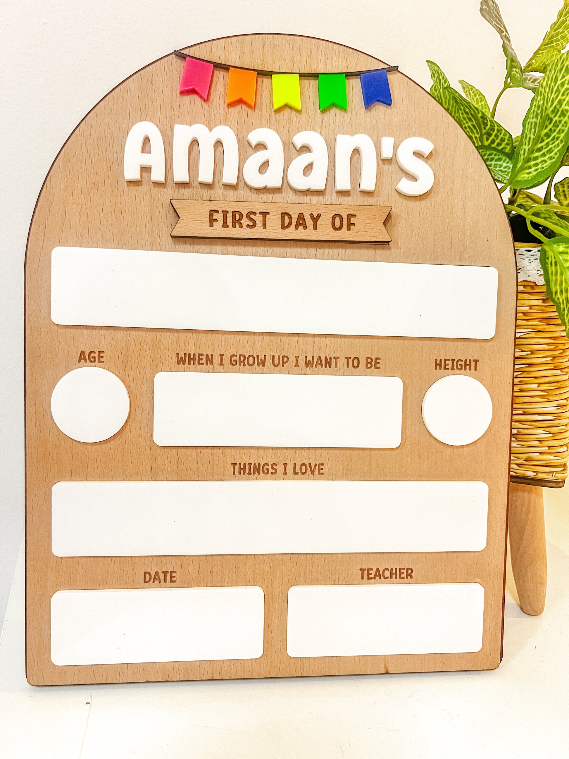 SFArtcreations Photography Arched Wooden FIRST & LAST DAY Milestone Board (Reusable) - Large