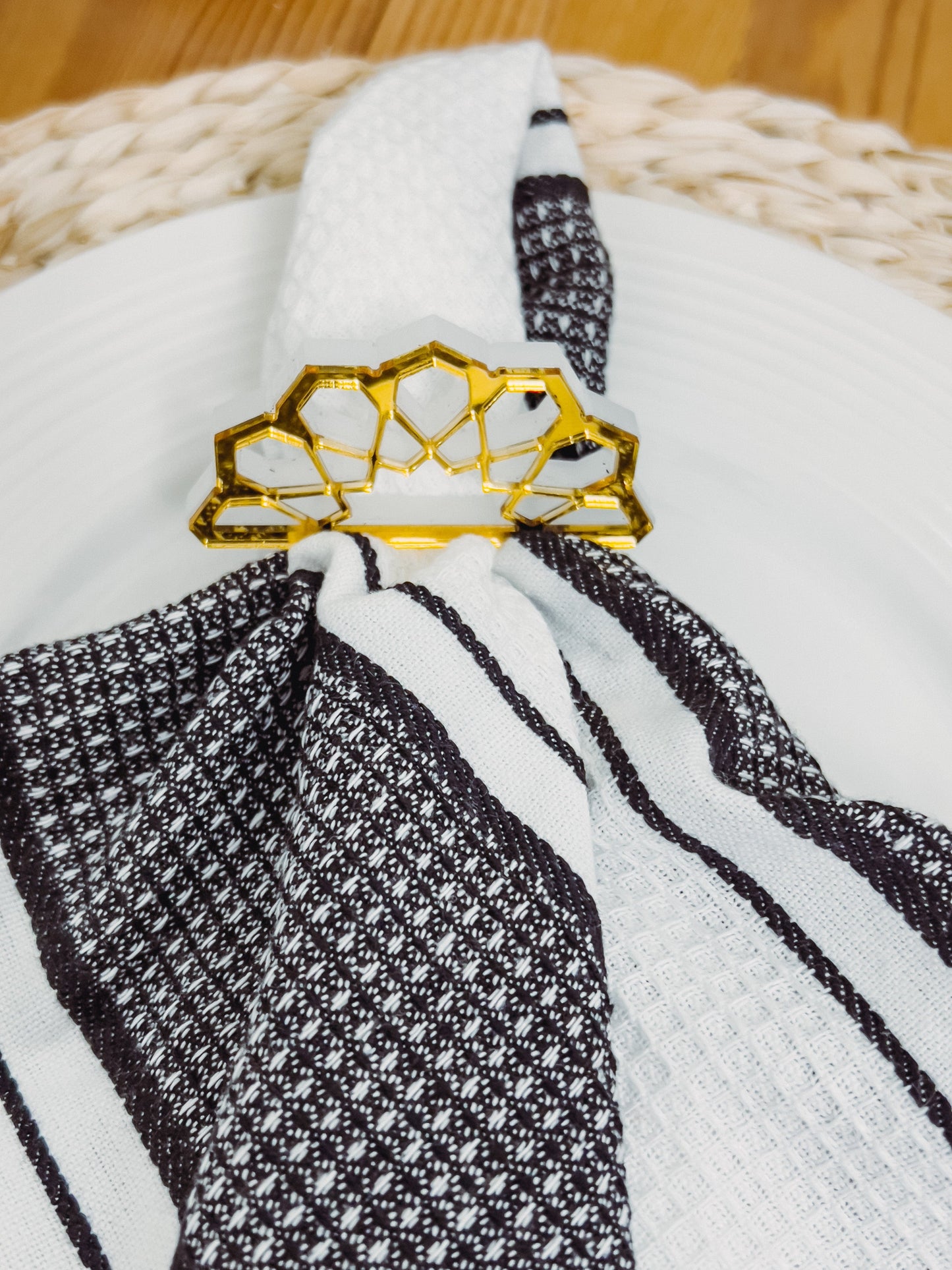 SFArtcreations Decor Geometric / Transparent/Gold Acrylic Napkin Ring / holder