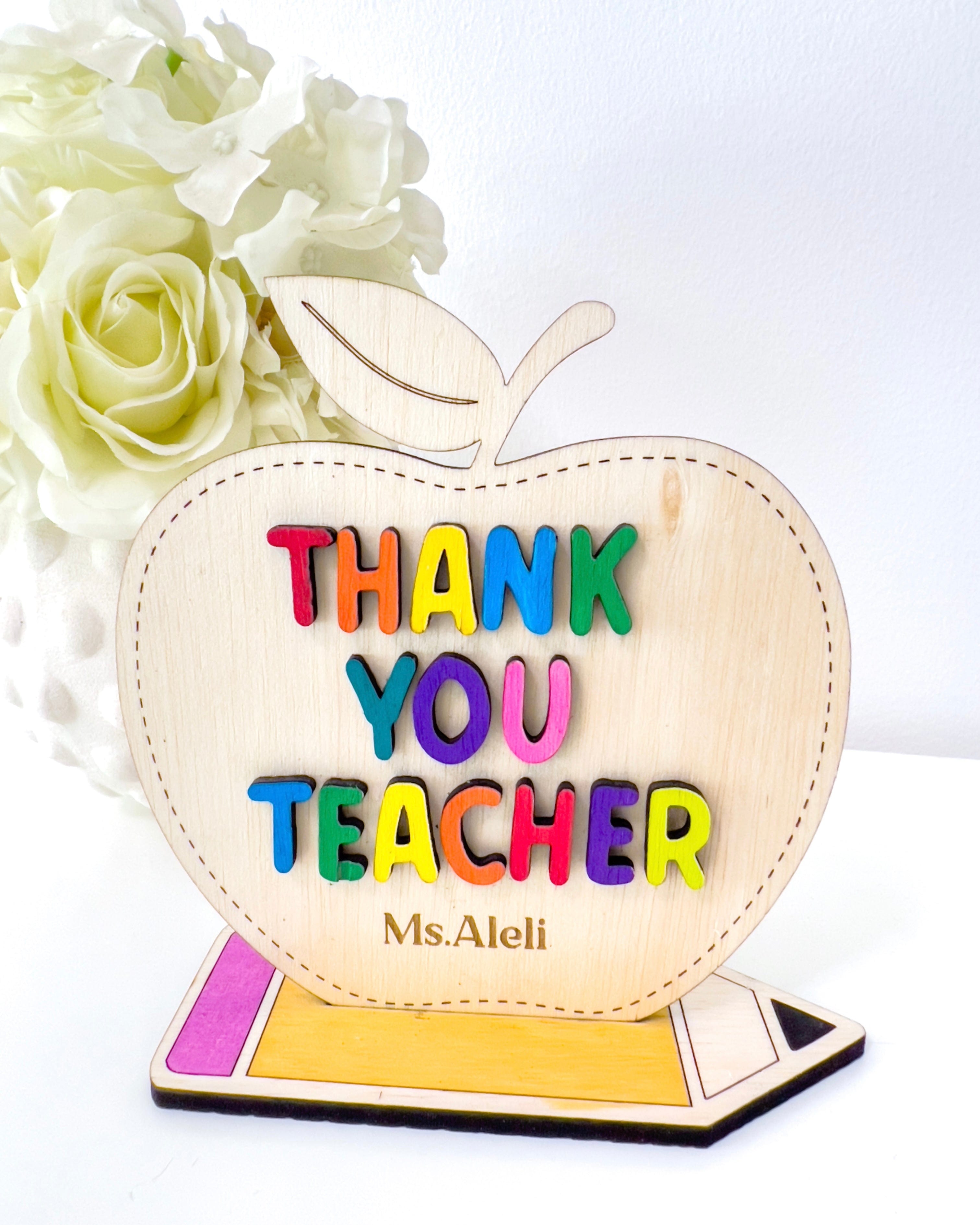 Personalized Teacher Name Plate (Apple) - Best Seller – SFArtcreations